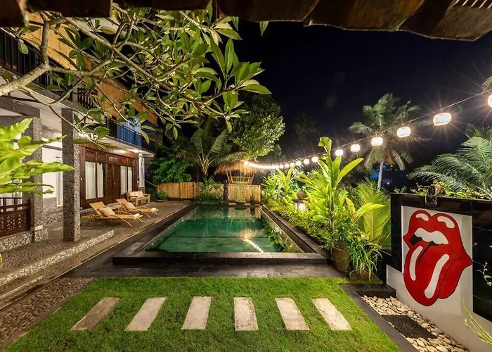 Family Villa, Shared Pool, Garden, Rice Field & Jungle Views